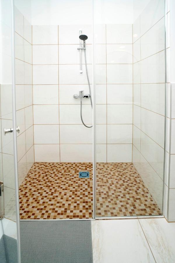Central Station Apartment No8 Kaunas Esterno foto